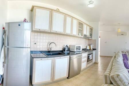 Joya Cyprus Mermaid Penthouse Apartment Agios Amvrosios  Kültér fotó